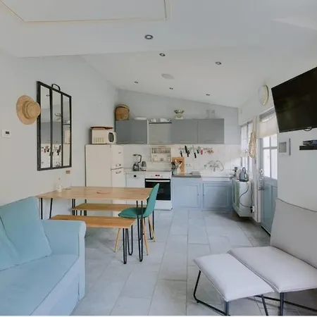Pretty Rethaise, Quiet And Close To The Ocean * Saint-Clément-des-Baleines